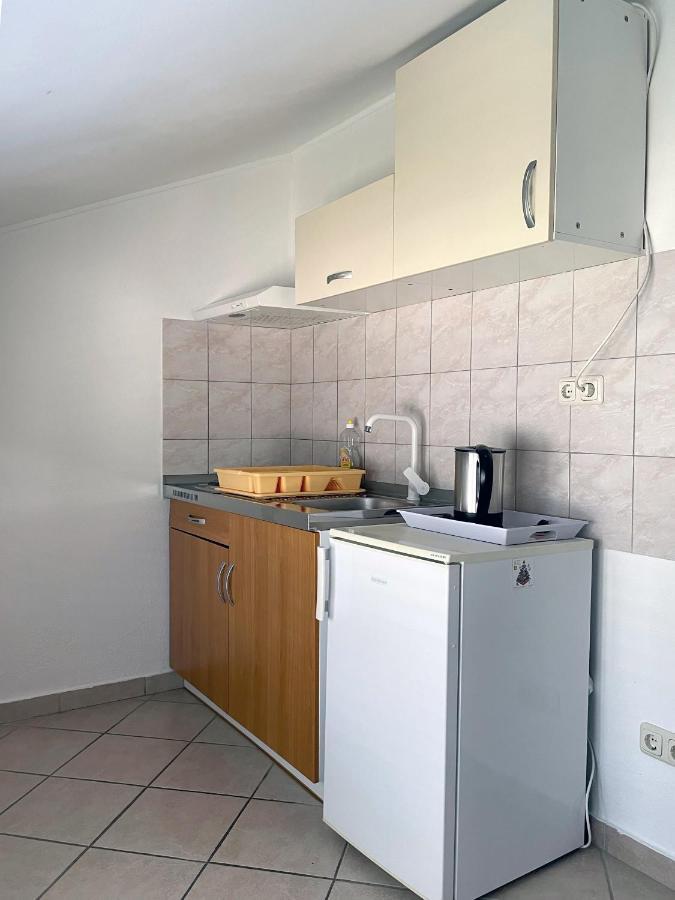 Apartment Anic Karlobag Buitenkant foto