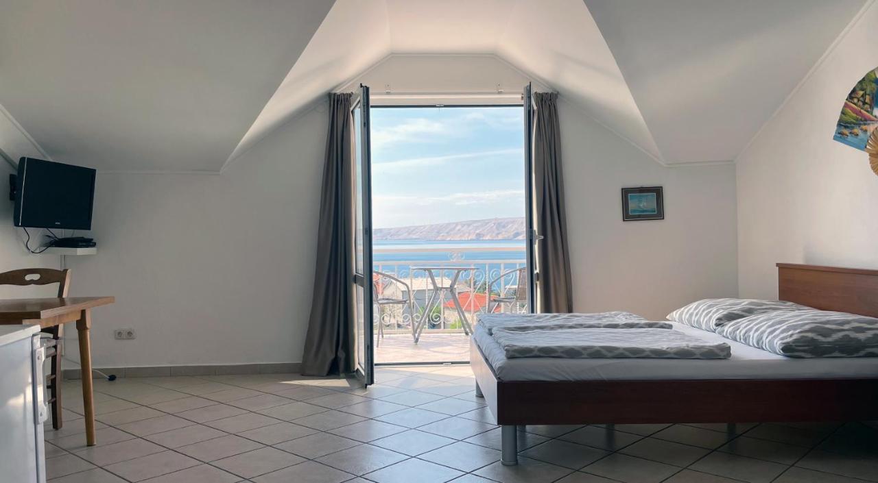 Apartment Anic Karlobag Buitenkant foto