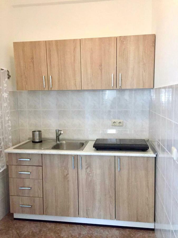 Apartment Anic Karlobag Buitenkant foto